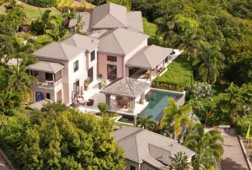 Luxury Oceanfront Villa at Four Seasons Nevis - Pinney's Beach, Charlestown, Saint Kitts and Nevis
