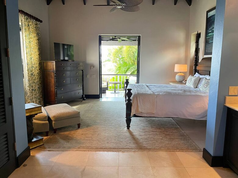 Luxury Oceanfront Villa at Four Seasons Nevis - Pinney's Beach, Charlestown, Saint Kitts and Nevis