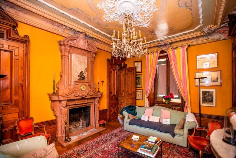 Historic Château with Riverside Views & Heated Pool - Daon, Mayenne, France