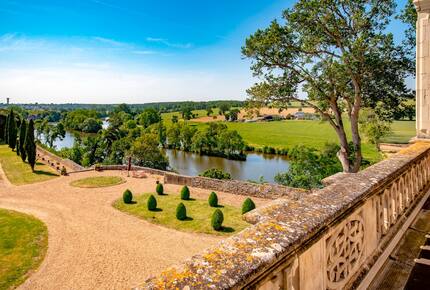 Historic Château with Riverside Views & Heated Pool - Daon, Mayenne, France