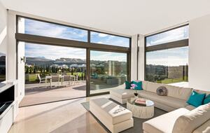 Villa Phoenix (R)
