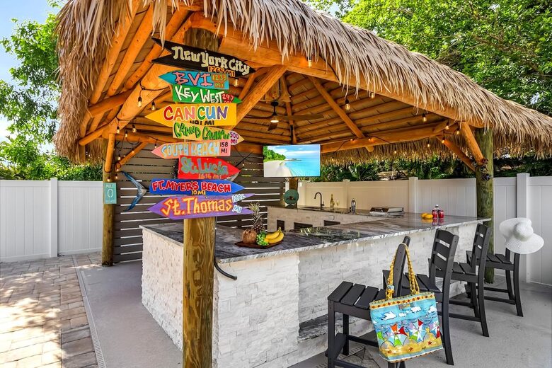 Elegant Fort Myers Retreat with Private Pool Near Beaches and Barrier Islands - Fort Myers, Florida