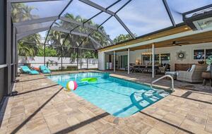Elegant Fort Myers Retreat with Private Pool Near Beaches and Barrier Islands - Fort Myers, Florida