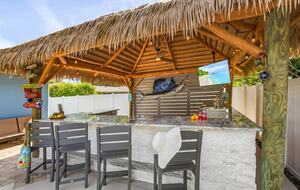 Elegant Fort Myers Retreat with Private Pool Near Beaches and Barrier Islands - Fort Myers, Florida