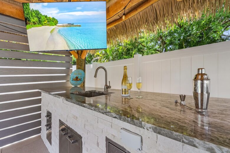 Elegant Fort Myers Retreat with Private Pool Near Beaches and Barrier Islands - Fort Myers, Florida
