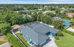 Elegant Fort Myers Retreat with Private Pool Near Beaches and Barrier Islands - Fort Myers, Florida