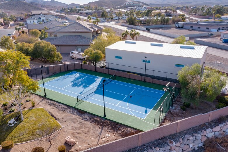 Private Oasis Just Outside the Las Vegas Strip - Henderson, Nevada