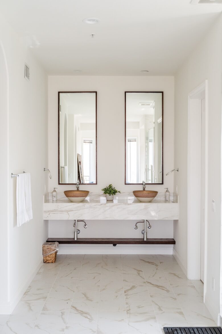 Hilltop Escape with Iconic Views and Timeless Style - Santa Susana, California