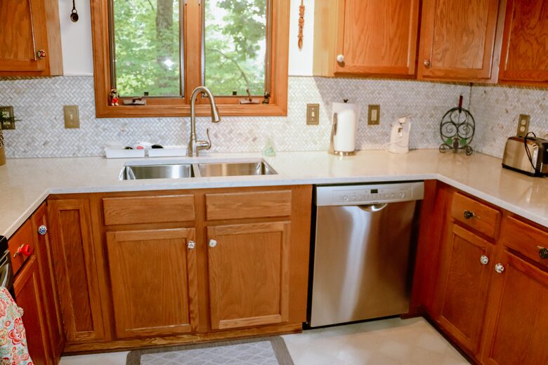Quartz countertops and backsplash