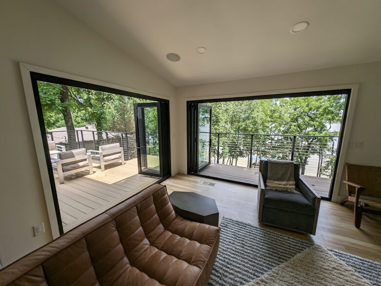 Serene Lakefront Retreat with Modern Comforts - Mount Juliet, Tennessee