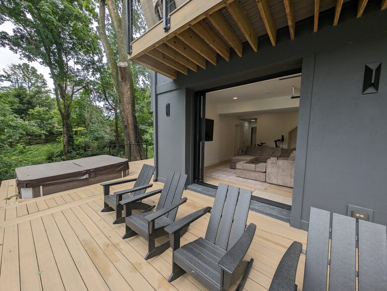 Serene Lakefront Retreat with Modern Comforts - Mount Juliet, Tennessee
