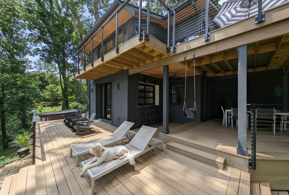 Serene Lakefront Retreat with Modern Comforts - Mount Juliet, Tennessee