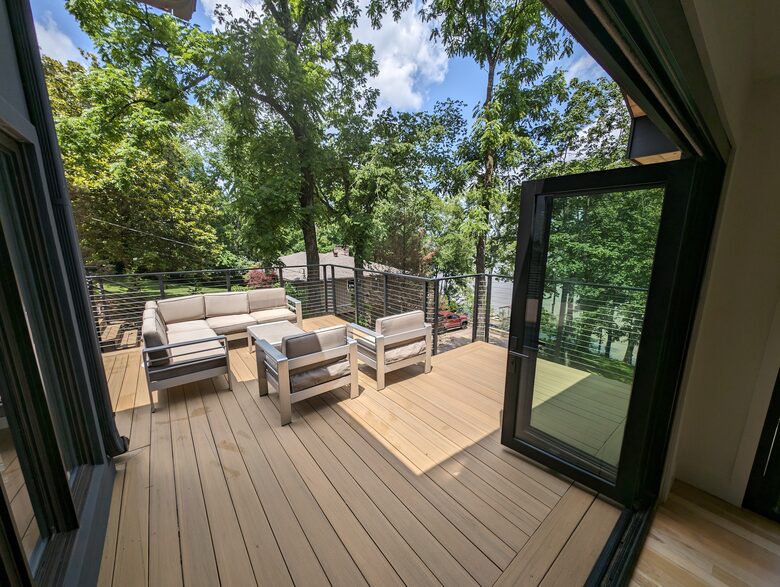 Serene Lakefront Retreat with Modern Comforts - Mount Juliet, Tennessee
