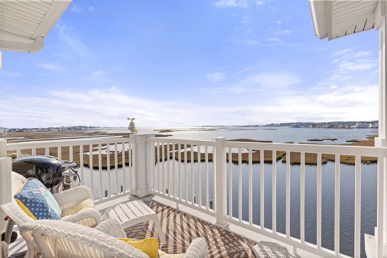 Serene Coastal Escape with Panoramic Views - Selbyville, Delaware