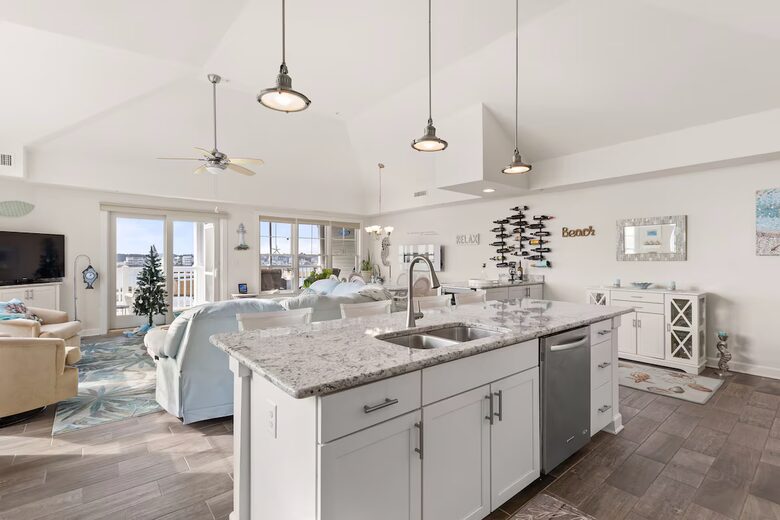 Serene Coastal Escape with Panoramic Views - Selbyville, Delaware