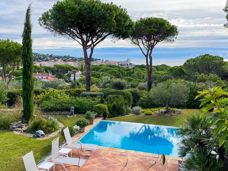 Elegant Sainte-Maxime Retreat | La Marchellerie - Sainte-Maxime, France