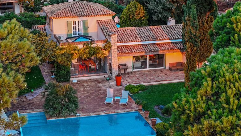 Elegant Sainte-Maxime Retreat | La Marchellerie - Sainte-Maxime, France