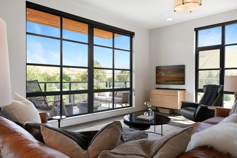 Contemporary Riverfront Living near Downtown Missoula - Missoula, Montana