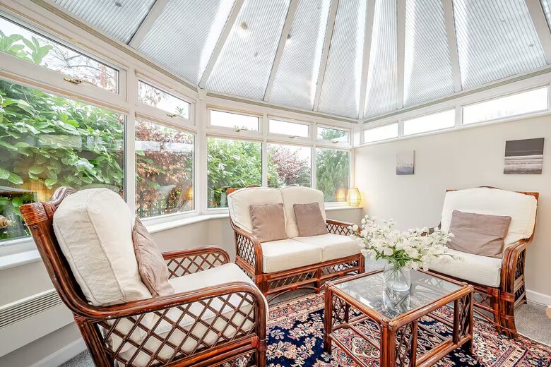 Elegant Cotswold Retreat Near Bourton-on-the-Water - Bourton-on-the-Water, United Kingdom