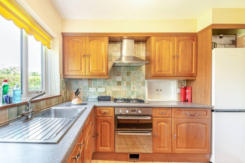 Elegant Cotswold Retreat Near Bourton-on-the-Water - Bourton-on-the-Water, United Kingdom