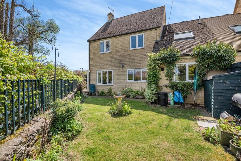 Elegant Cotswold Retreat Near Bourton-on-the-Water - Bourton-on-the-Water, United Kingdom