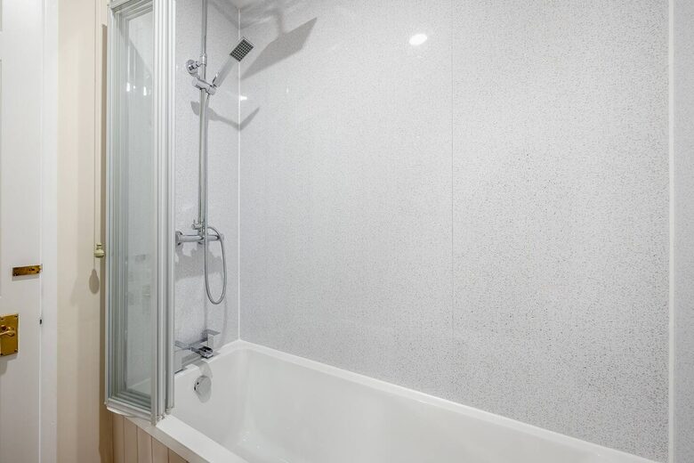 Elegant Cotswold Retreat Near Bourton-on-the-Water - Bourton-on-the-Water, United Kingdom