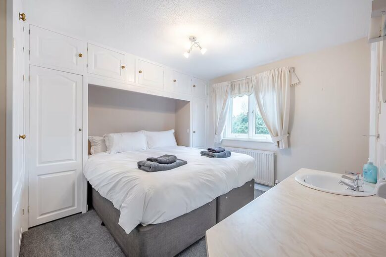 Elegant Cotswold Retreat Near Bourton-on-the-Water - Bourton-on-the-Water, United Kingdom