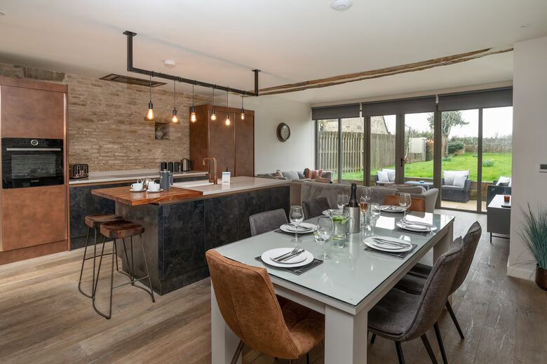 Rustic-Chic Barn Conversion in Leighterton - Leighterton, Tetbury, United Kingdom