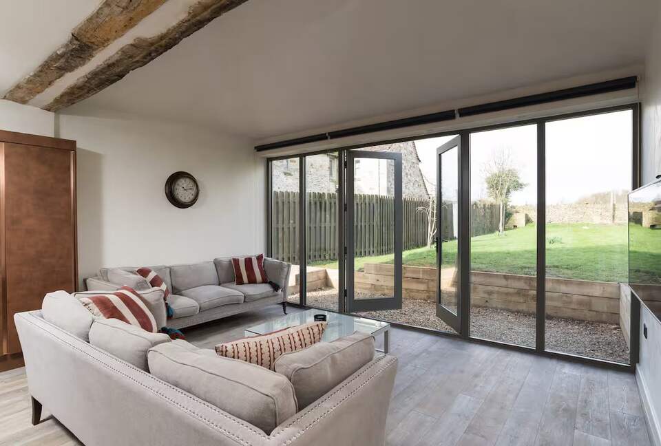 Rustic-Chic Barn Conversion in Leighterton - Leighterton, Tetbury, United Kingdom