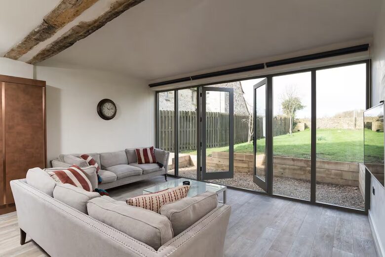 Rustic-Chic Barn Conversion in Leighterton - Leighterton, Tetbury, United Kingdom