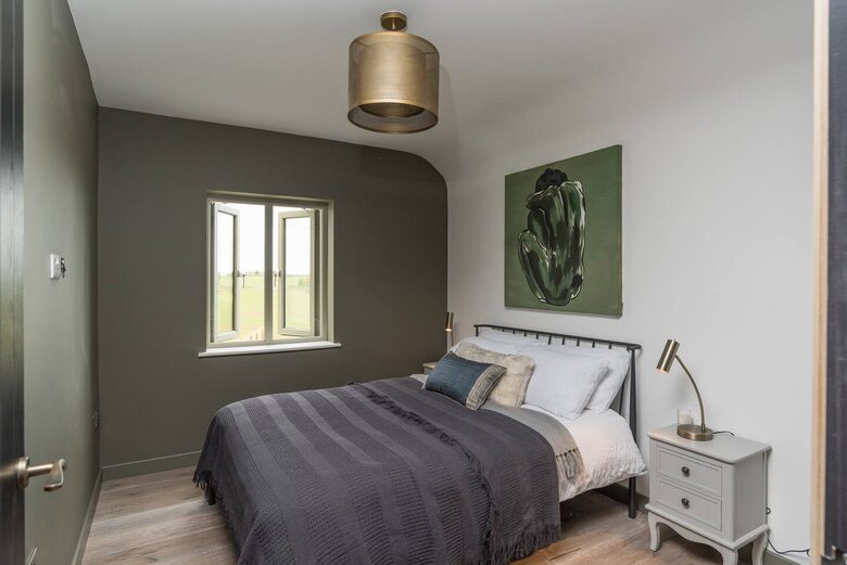 Cotswold Former Post House with Countryside Charm - Leighterton, Tetbury, United Kingdom