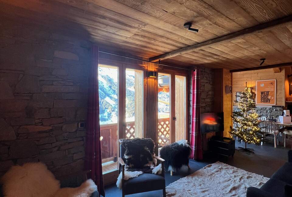 Elegant Chalet Apartment with Ski-In/Ski-Out Access - Sainte-Foy-Tarentaise, France