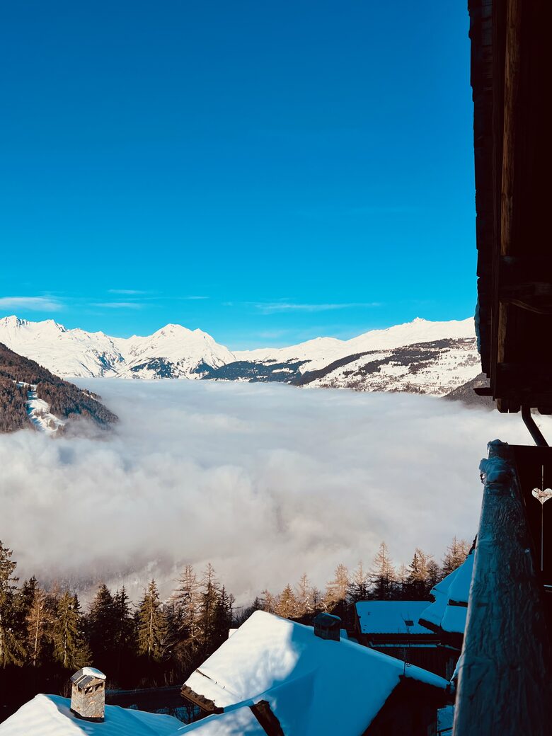 Elegant Chalet Apartment with Ski-In/Ski-Out Access - Sainte-Foy-Tarentaise, France