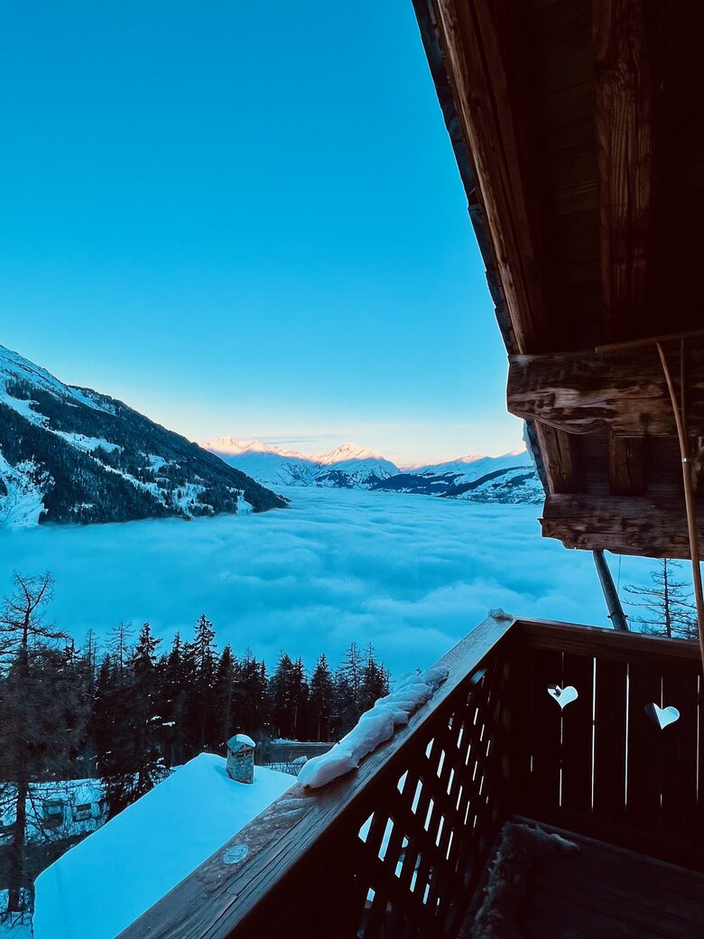 Elegant Chalet Apartment with Ski-In/Ski-Out Access - Sainte-Foy-Tarentaise, France