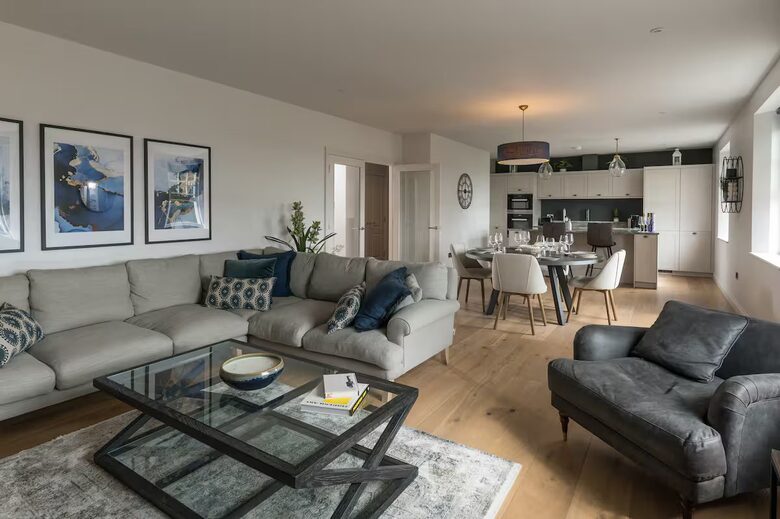 Elegant Georgian Penthouse with Panoramic Bath Views - Bath, United Kingdom