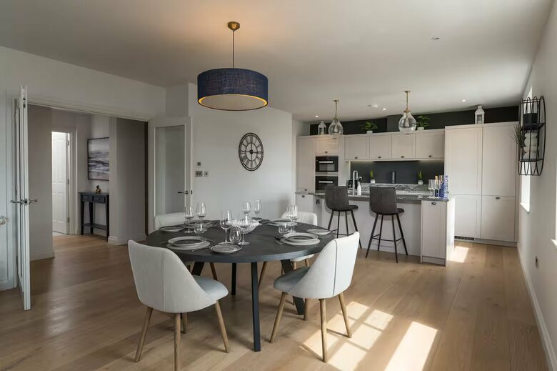 Elegant Georgian Penthouse with Panoramic Bath Views - Bath, United Kingdom