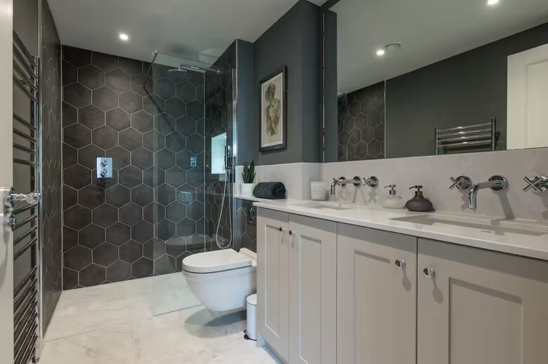 Elegant Georgian Penthouse with Panoramic Bath Views - Bath, United Kingdom