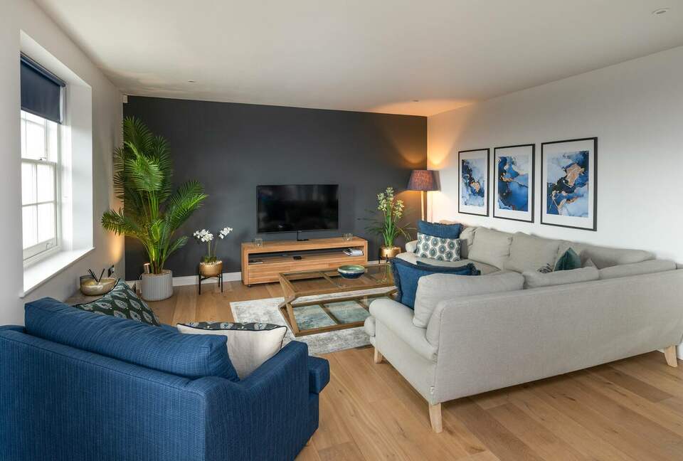 Elegant Georgian Penthouse with Panoramic Bath Views - Bath, United Kingdom