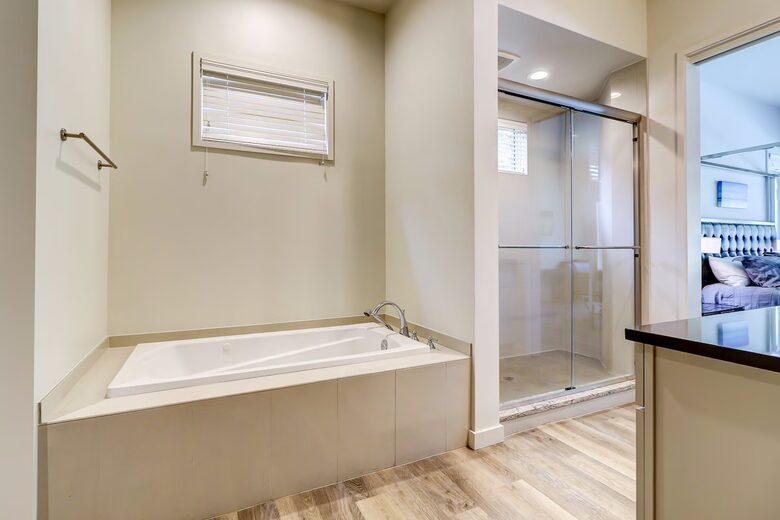 Grand Retreat in Sea Pines | Overlooking Harbour Town Golf - Hilton Head Island, South Carolina
