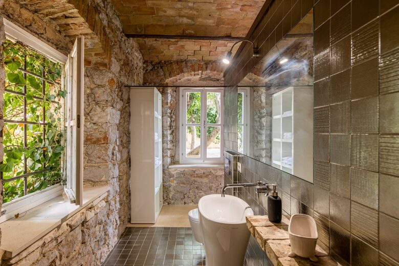 Vertigo Palace - Jelsa, Hvar Island., Croatia