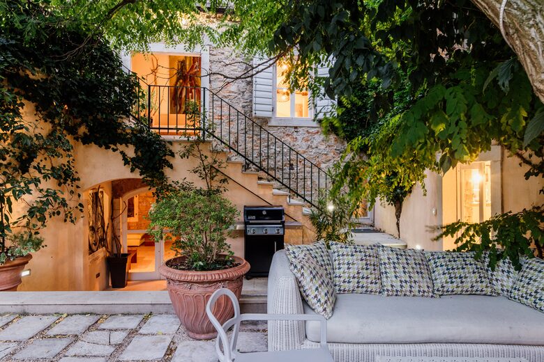 Vertigo Palace - Jelsa, Hvar Island., Croatia