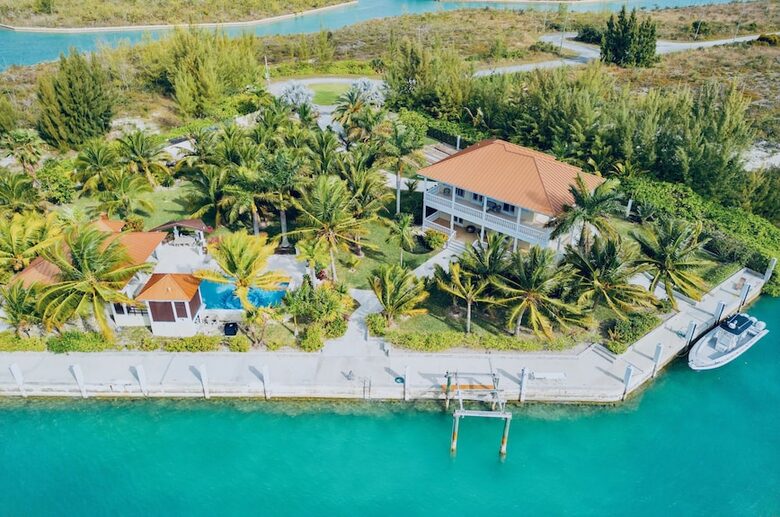 Secluded Island Oasis with Panoramic Water Views - Freeport, Bahamas