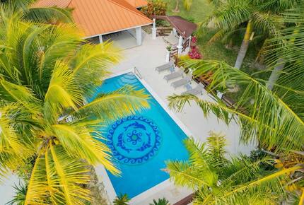 Secluded Island Oasis with Panoramic Water Views - Freeport, Bahamas