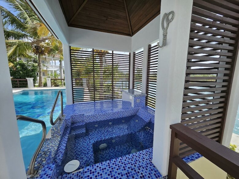 Secluded Island Oasis with Panoramic Water Views - Freeport, Bahamas