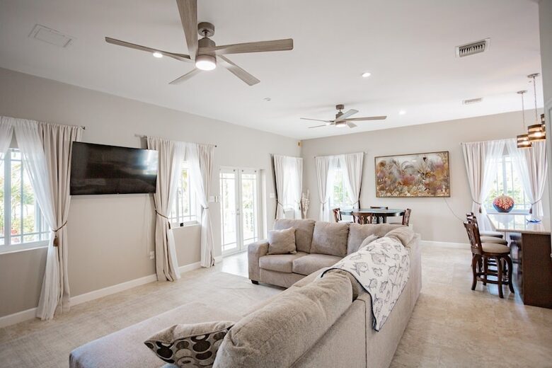 Secluded Island Oasis with Panoramic Water Views - Freeport, Bahamas