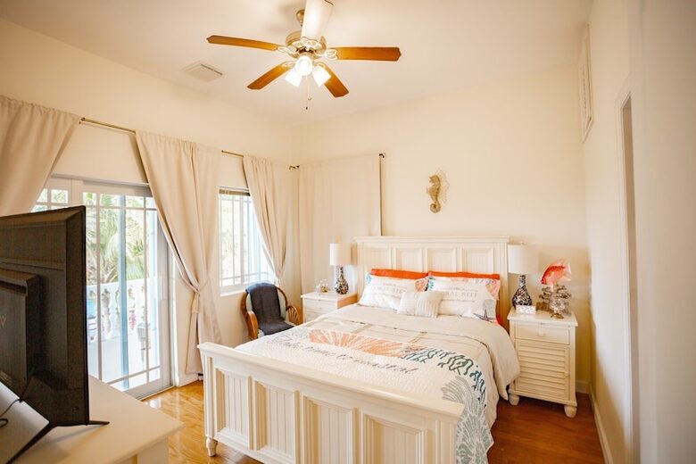 Secluded Island Oasis with Panoramic Water Views - Freeport, Bahamas