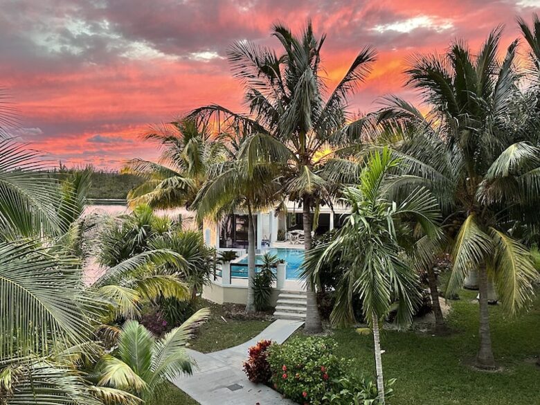 Secluded Island Oasis with Panoramic Water Views - Freeport, Bahamas