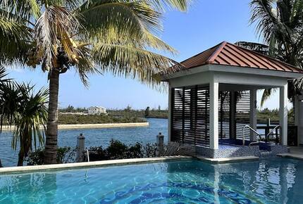Secluded Island Oasis with Panoramic Water Views - Freeport, Bahamas