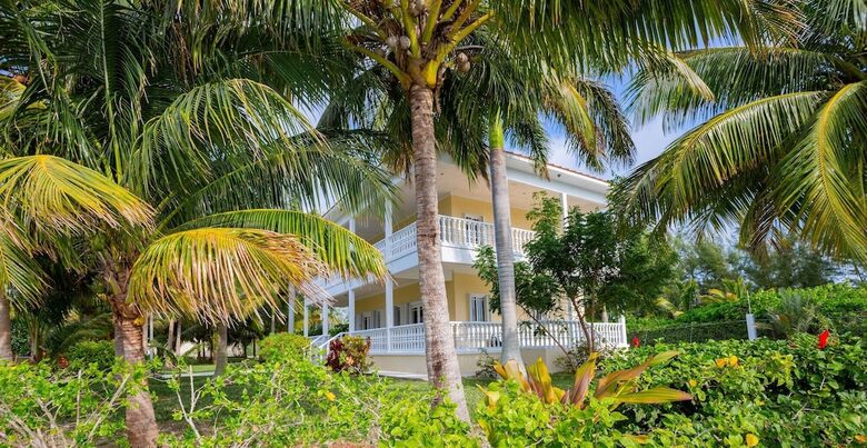 Secluded Island Oasis with Panoramic Water Views - Freeport, Bahamas