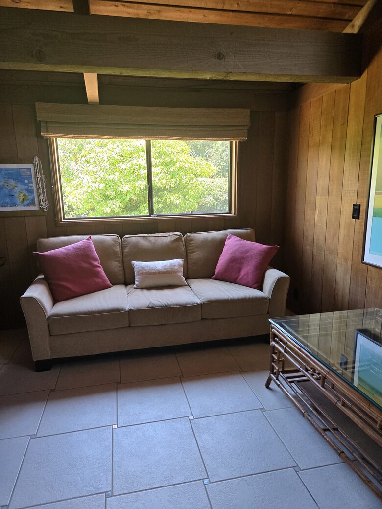 2nd bedroom- office